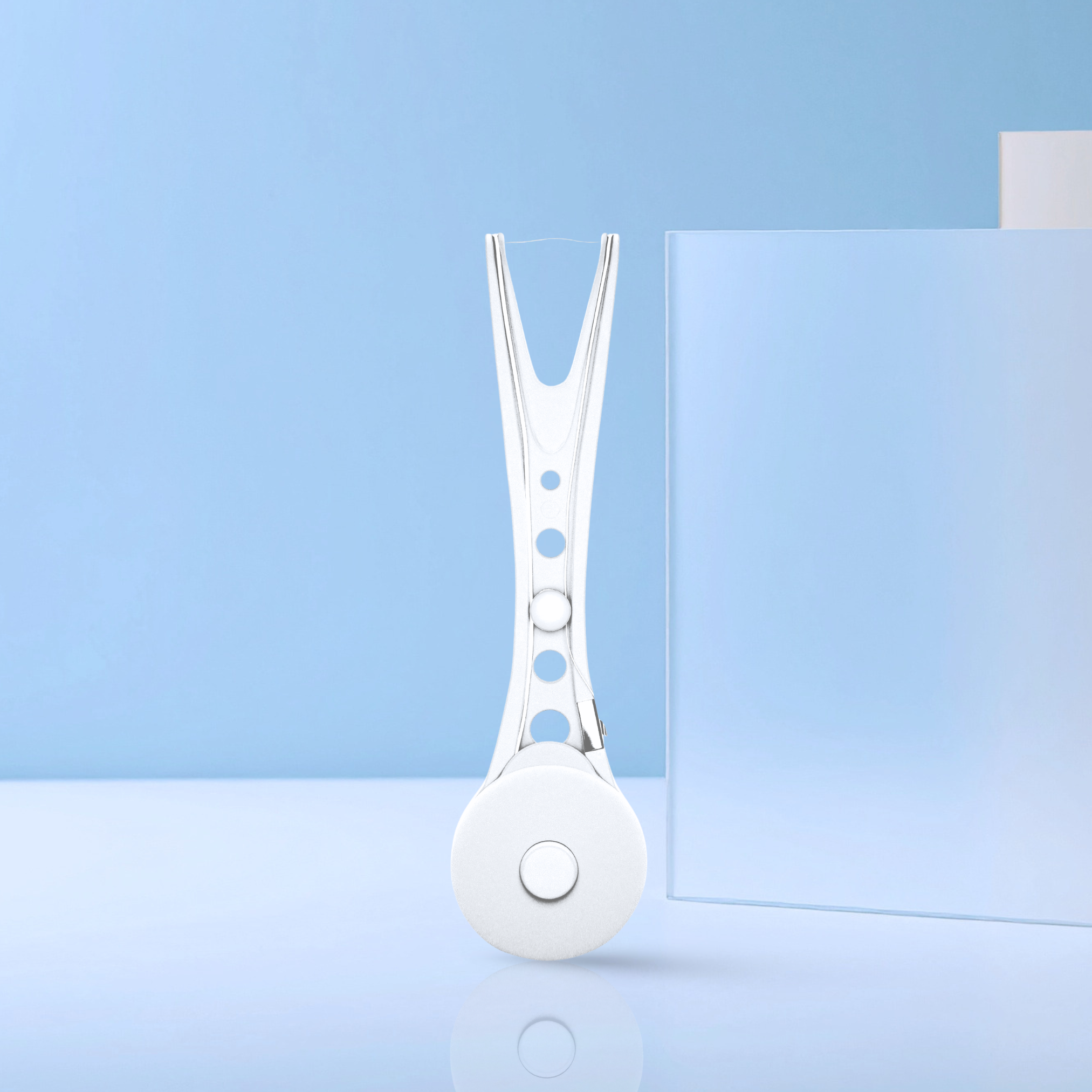 The reusable dental flosser