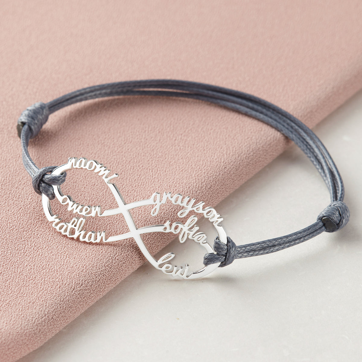Mammaarmband med barnnamn, Infinity-armband med namn, Mammasmycken